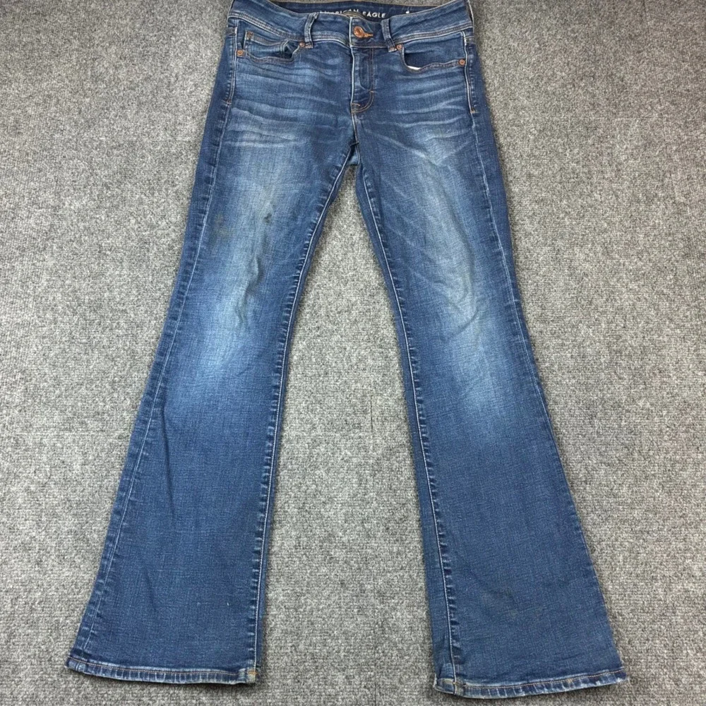 American Eagle Super Stretch Kick Boot Jeans Blue Womens 8 Regular Medium‎ Wash